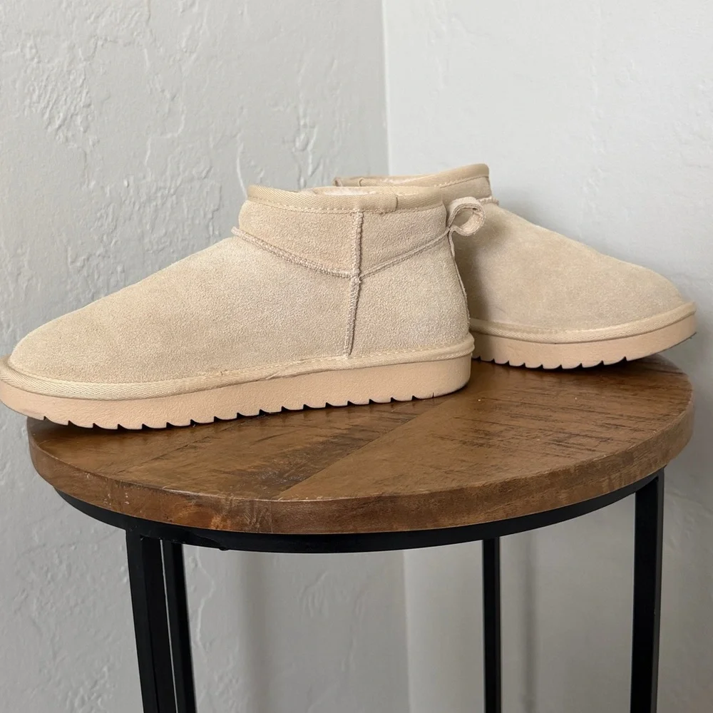 Cushionaire Ankle Boots - Picture 4 of 8